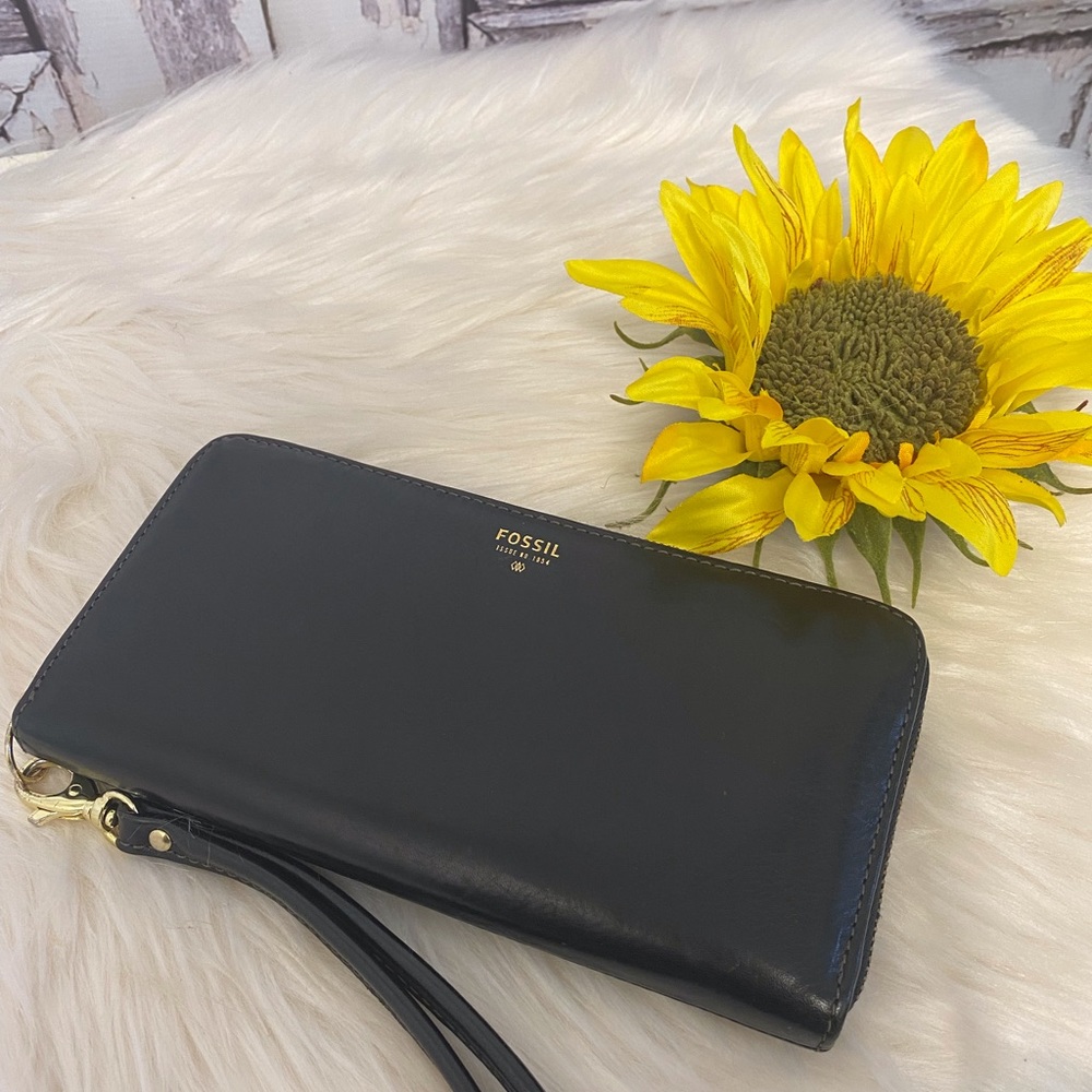 Fossil Sydney Black Leather Wallet Wristlet Clutch
